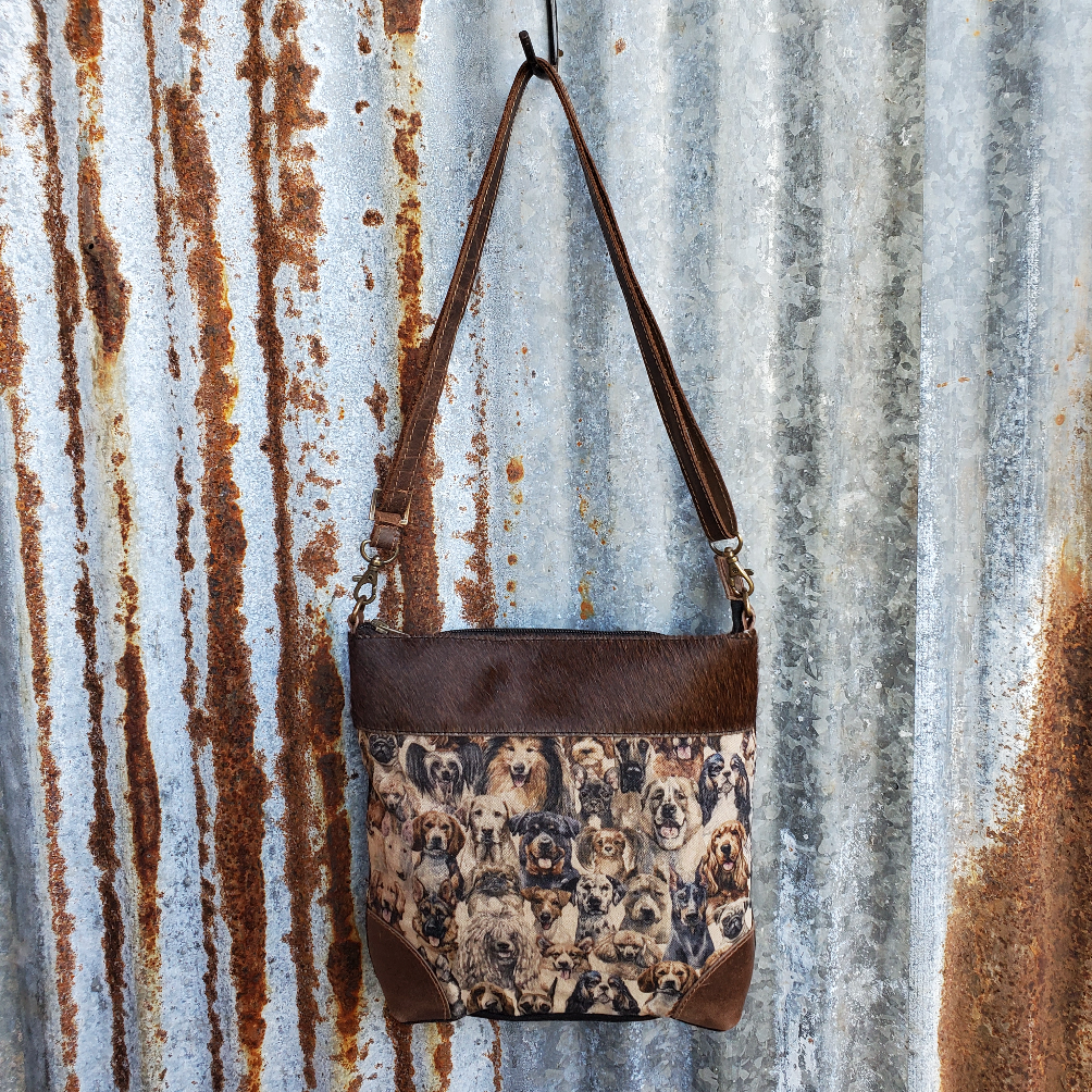 Dog Club Crossbody Front