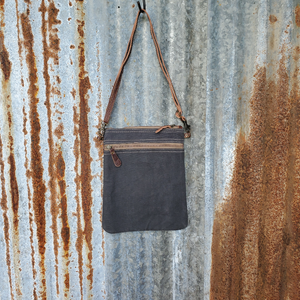 Cream and Blue Wheel Pattern Cross Body Back