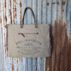 Chateau Angludet Print Weekender Back