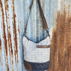 XX Pattern Cross Body Front