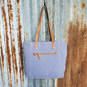 Blue Mountain Scene Tote Back