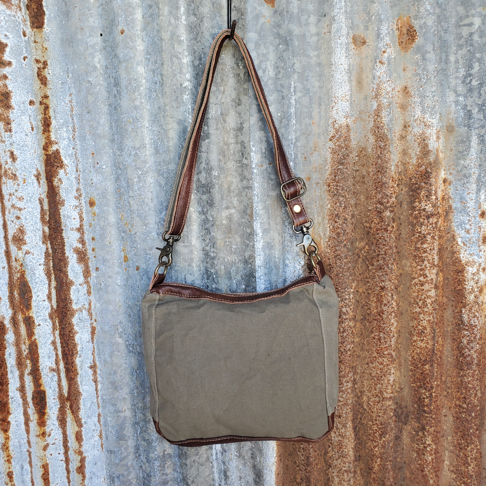 Indian Pyramid Cross Body Back